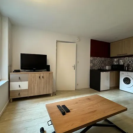 Charming Studio Close To The Chateau De Caen Exterior photo